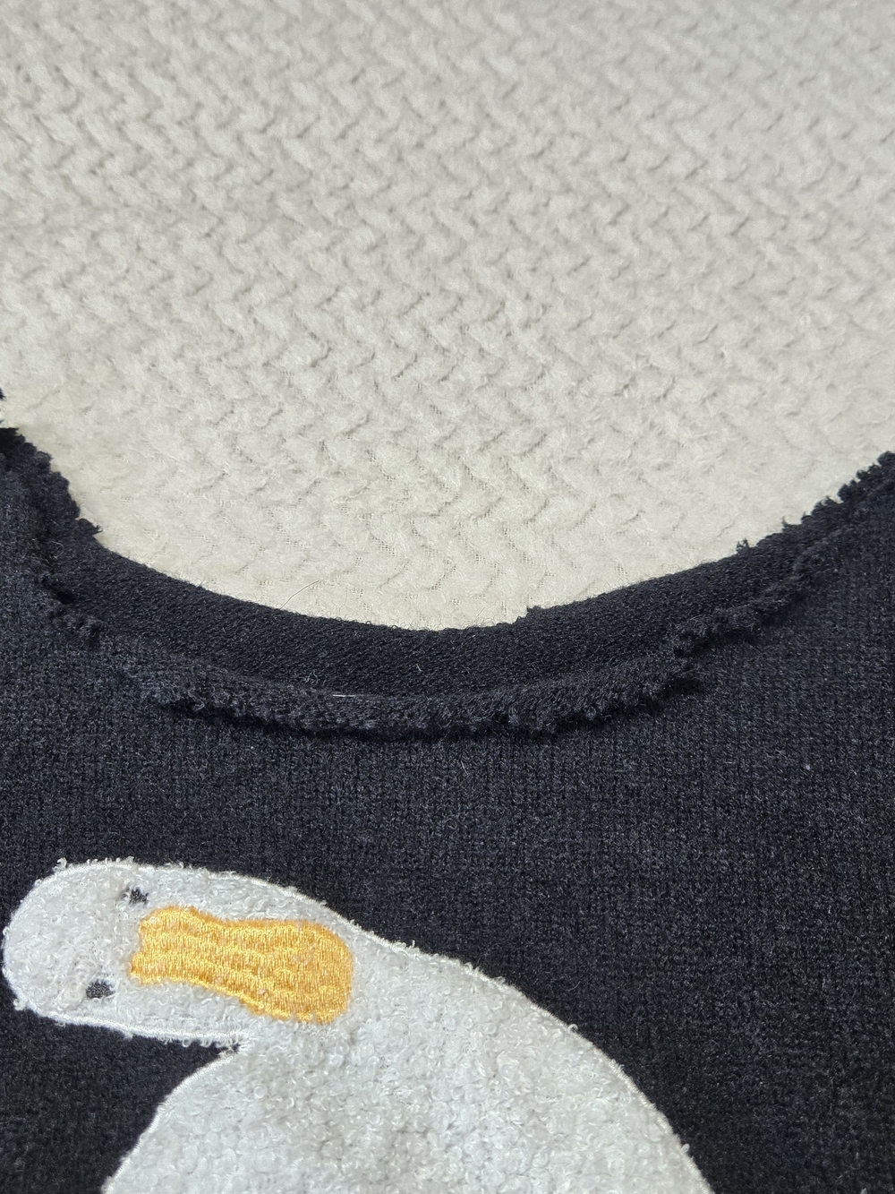 Aelfric Eden Goose Sweater Black Crewneck Graphic Knit Size Large *Cut Neckline - Picture 8 of 9